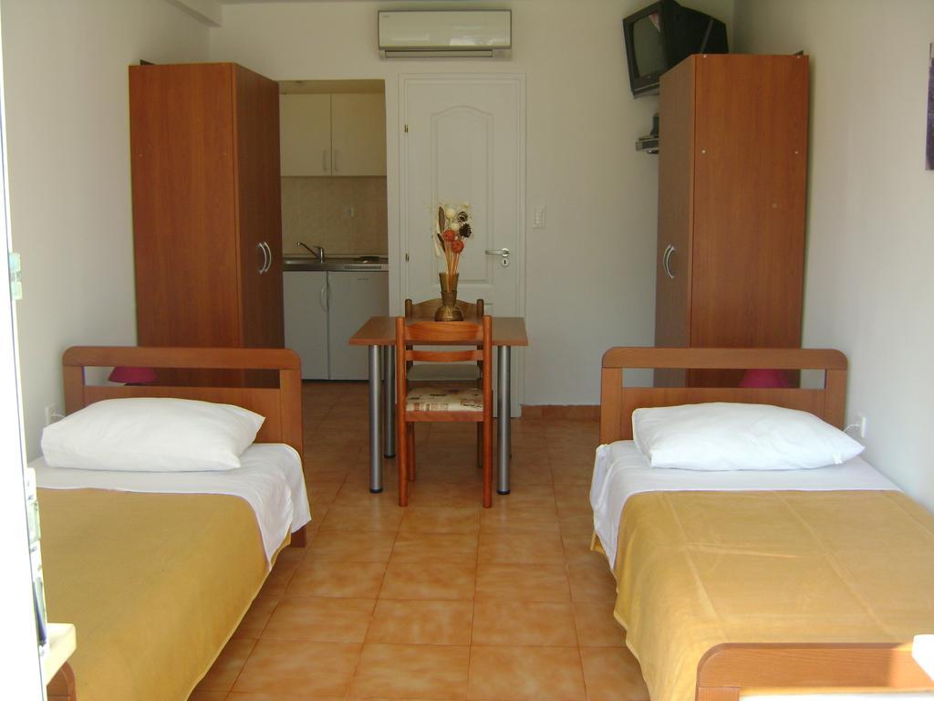 Apartment For Holidays In بولا الغرفة الصورة