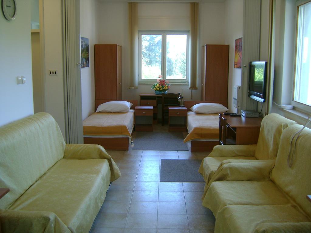Apartment For Holidays In بولا الغرفة الصورة