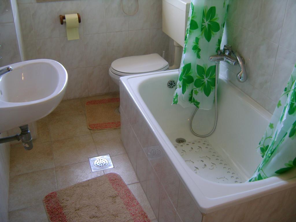 Apartment For Holidays In بولا الغرفة الصورة